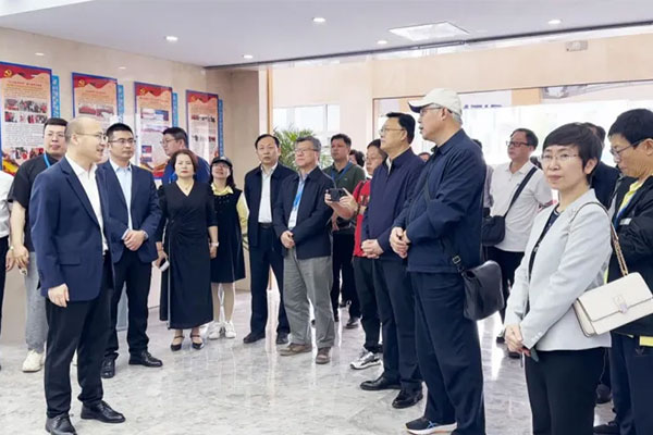 2024 Grupo de medios chinos en el extranjero visita Ruima Intelligent